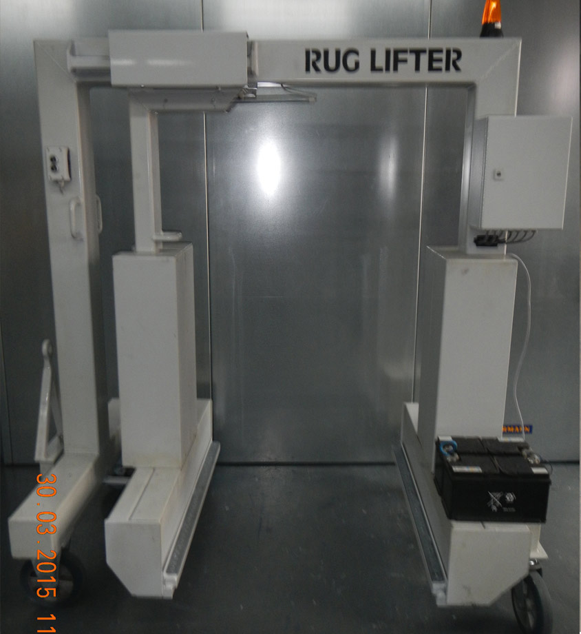 RUG Lifter